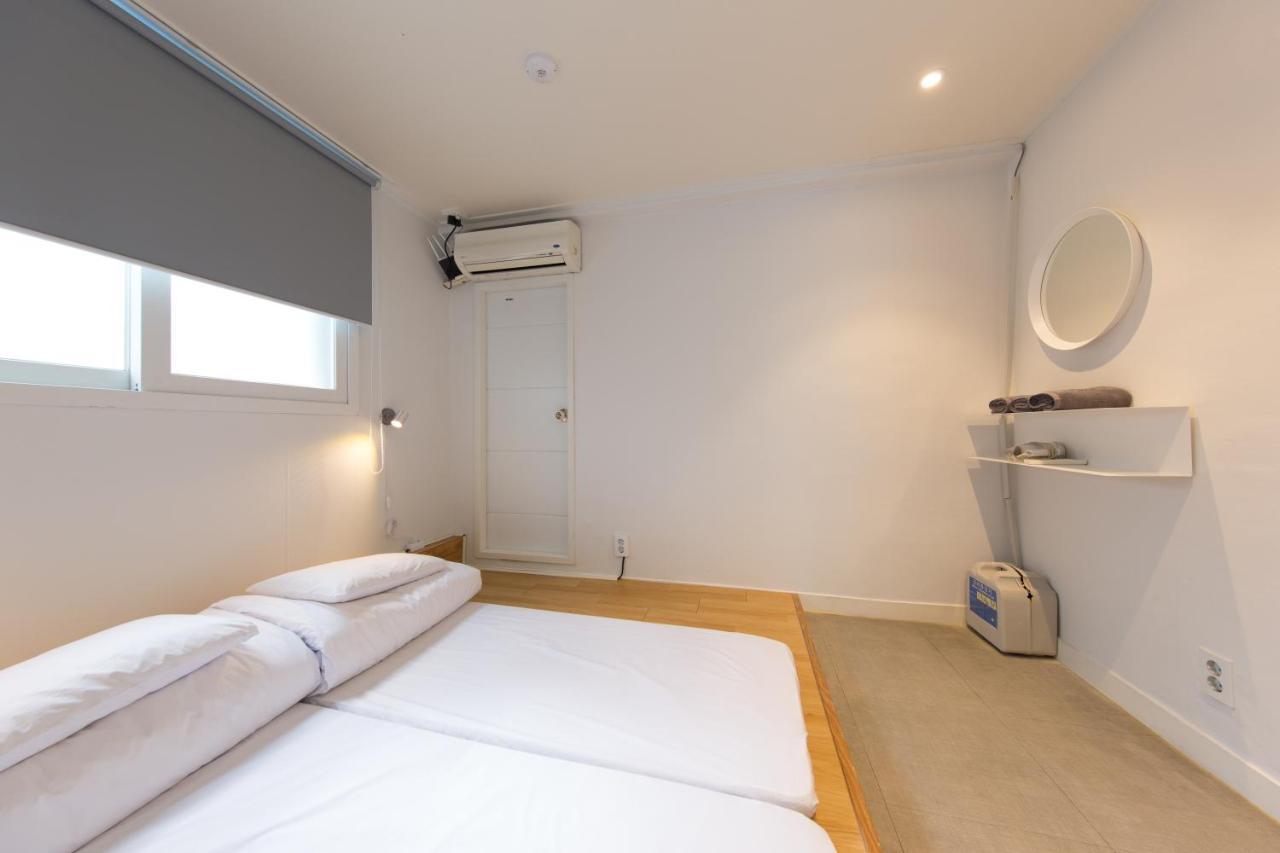 Bingo Hostel Insadong Seoul Exterior photo