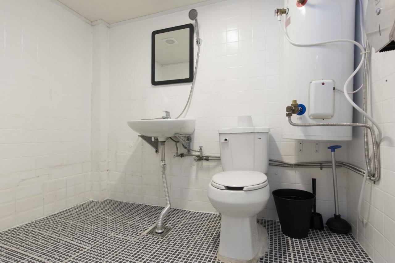 Bingo Hostel Insadong Seoul Exterior photo