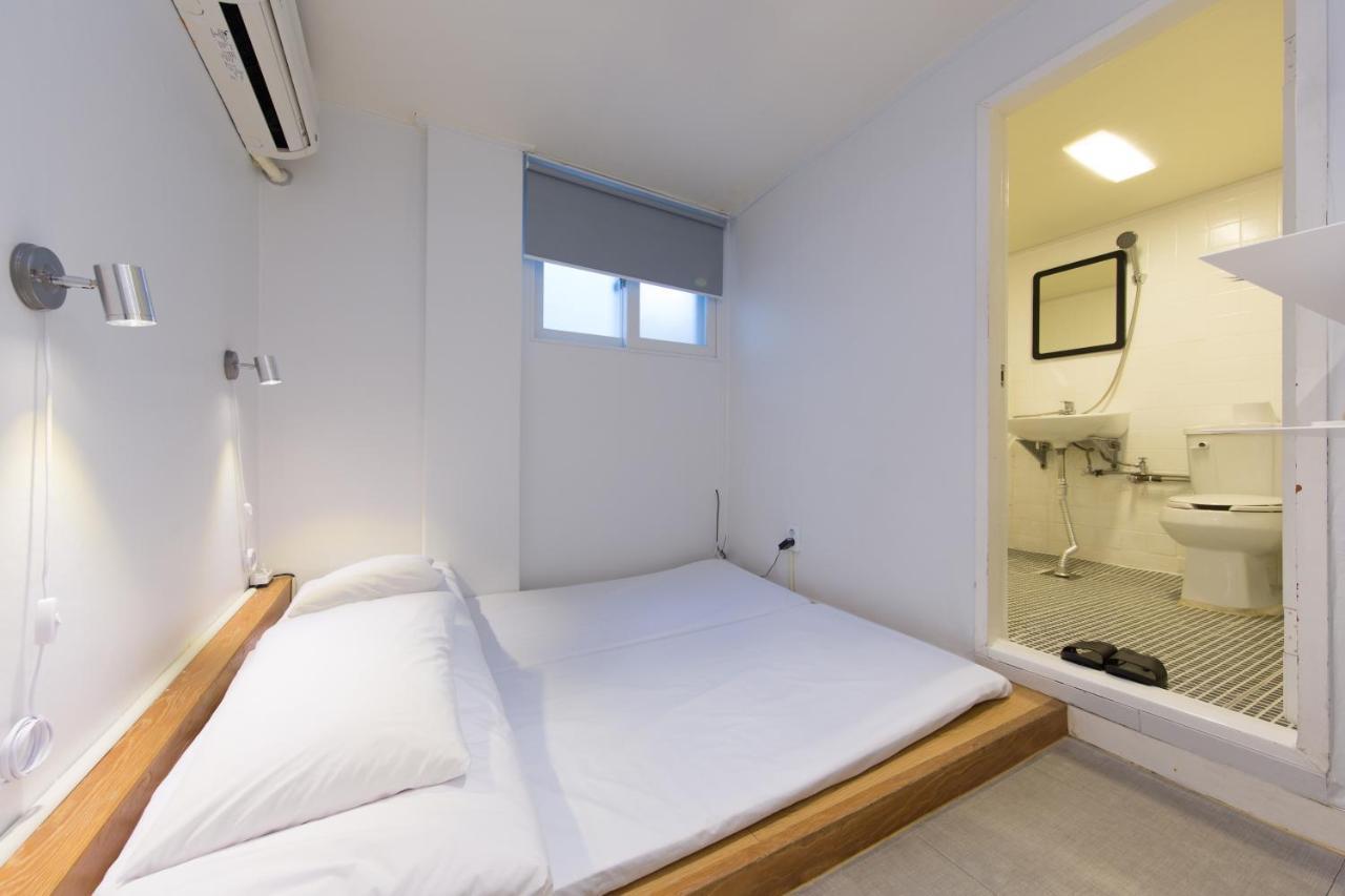 Bingo Hostel Insadong Seoul Exterior photo